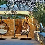 Broc Villa